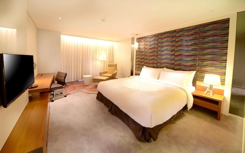 Fleurlis Hotel Синьчжу Экстерьер фото